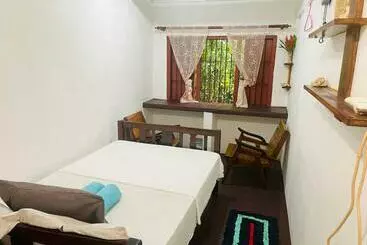 Bed and Breakfast Thaaaru Villa