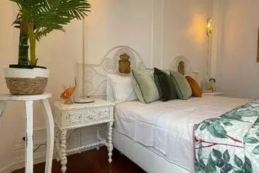 پانسیون Open Door Loft