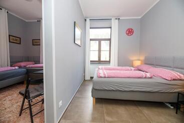 Panzió Penzion Apidae