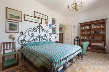 דירות לתיירים Aia Del Convento By Barbarhouse