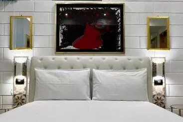 ツーリストアパートメント Gianluis Luxury Suites