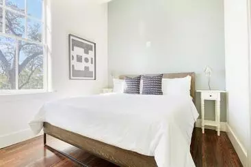 Huoneistohotelli The Irish House