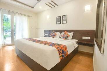 Fabhotel La Volga Nr Morjim Beach