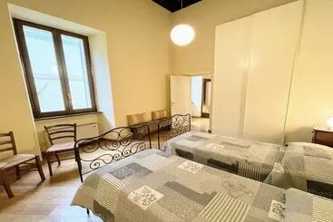 Vakantie-appartementen Terrazza Duomo With Spectacular Views From 2 Large Terraces   Sleeps 6