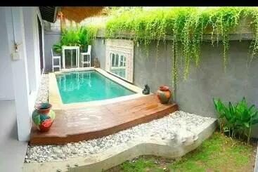 آپارتمان‌های توریست‌ها Tiga Pantai Villa Legian