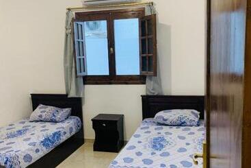 شقق خاصة سياحية Relaxing 2 Bdrm With Strong Wi Fi And Private Garden