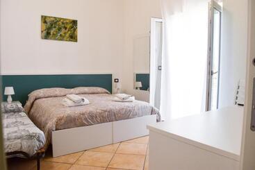 Bed & Breakfast Domus Pepe Scalea