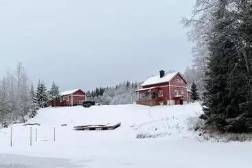 Turistlejligheder Villa Granhede  Sjöläge Med Badtunna, Eldstad Med Mera