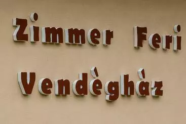ペンション Zimmer Feri Vendégház