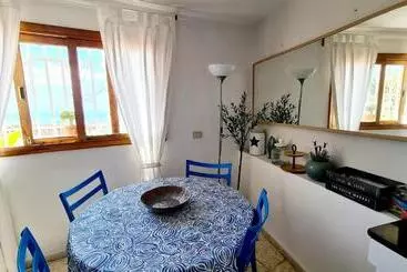Apartamentos turísticos Independent Two Beedrooms House With Sea Views
