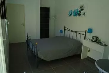 Aamiaismajoitus (B&B) Chambre D Hôtes Les Trois Chemins