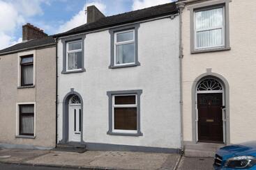 Apartaments turístics Falcon House