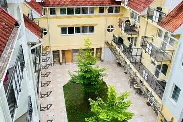 Gyöngy Apartman
