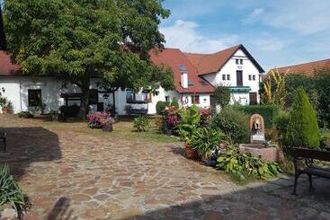 Schronisko Hostinec Selský Dvůr