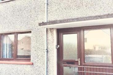 펜션 Invercaul House