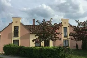 アパートホテル Penzion U Parku Třeboň