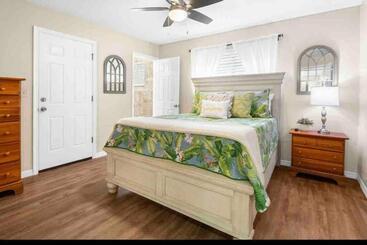 Apartamenty turystyczne Saltwaterpool  Gameroom  Tropical Sunsets   Kayaks   Fishing