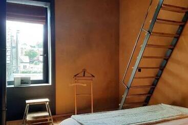 ツーリストアパートメント Gîte Redouté Agréable Maison De Ville Avec Cour Intérieure