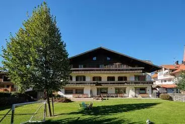 ベッドアンドブレックファースト Garni Volgger