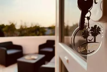 آپارتمان‌های توریست‌ها Villa Chimera