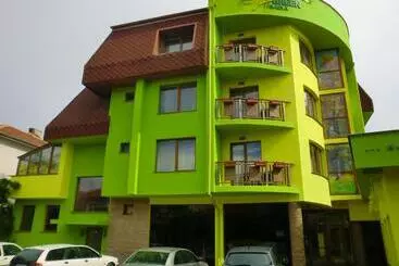Green Hisar Hotel Family