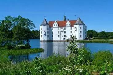 ツーリストアパートメント Landhaus Markerup