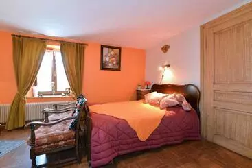 Majatalo Gites Ou Chambres D Hôtes à La Ferme