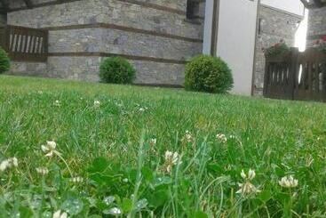 بنسيون Leshtenski Perli