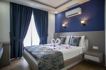 Bed and Breakfast Demyra Boutique