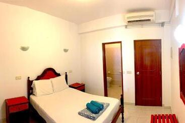 پانسیون The Central Guesthouse