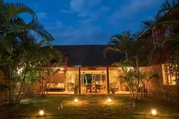 リゾートホテル Kili Villa Kilimanjaro Luxury Retreat
