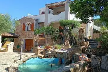 Bed & Breakfast I Mari Di Gallura Suites And Rooms