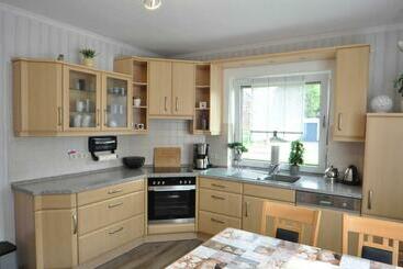 شقق خاصة سياحية Ferienhaus Casjen 65345