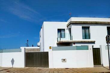 דירות לתיירים Arrecife Exclusive Beach House