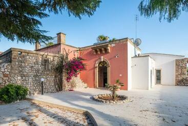 Turist apartmanları Villa Ermy Uno