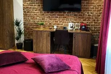 Turistihuoneistot Asha Central Studio