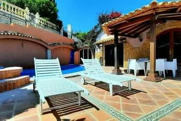 Turistihuoneistot Villa Puerto Blanco