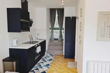 Apartaments turístics Penlea ~ 1 Bedroom Flat With Harbour View