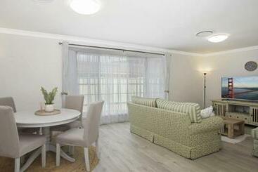 דירות לתיירים Shore Fun   Ettalong Beach