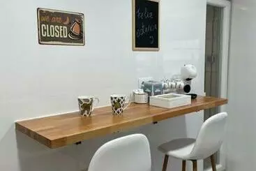 ツーリストアパートメント Apartamento Cuatro Estaciones