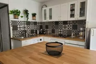 Turista apartmanok Charmante Maison Avec Jacuzzi