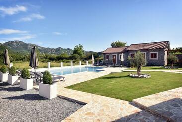 Vakantie-appartementen Lake Valley