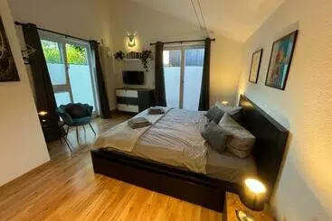 Turistihuoneistot Ferienwohnung Neuhaus