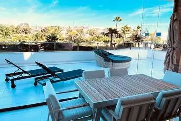 آپارتمان‌های توریست‌ها Mil Palmeras   Bioko 208   Apartment For 6