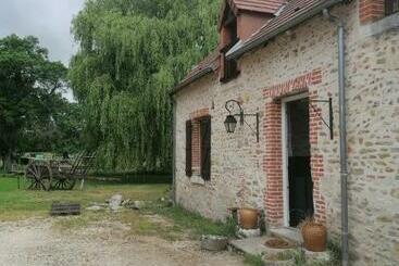 شقق خاصة سياحية L Auberge 10 à 15 Pers 30min Zoo Beauval Chambord Cheverny