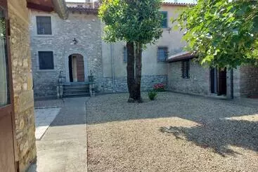 ツーリストアパートメント La Casina