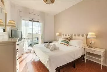 Appartements touristiques Apartment Muralla