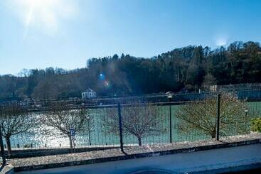 דירות לתיירים Les 3 Chapeaux Dinant