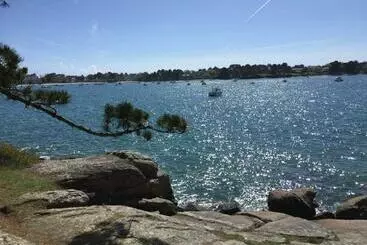 Turistihuoneistot Au Bord De L Eau à Concarnoloc