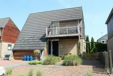 Pisos turísticos Amazing Home In Grou With Wifi